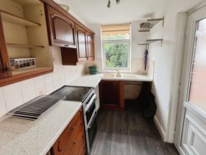 Kitchen- click for photo gallery